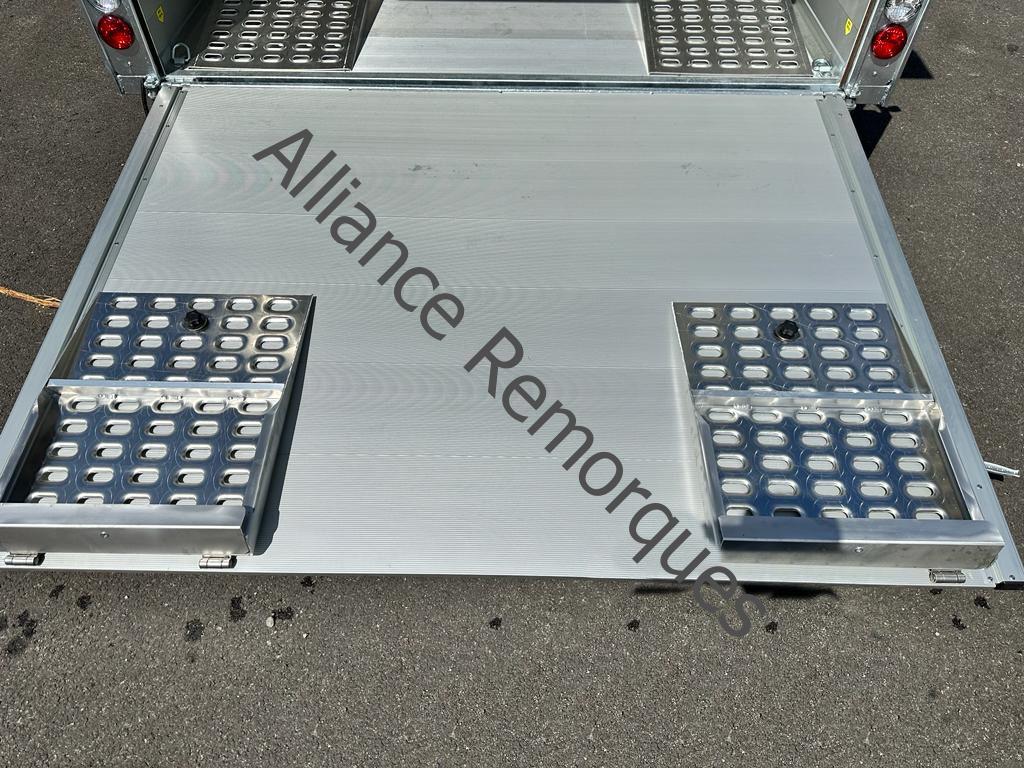 FOURGON DEBON C 1000 PORTE VOITURES FERME – Image 12