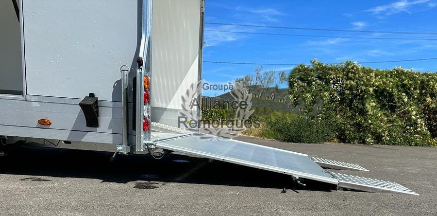 FOURGON DEBON C 1000 PORTE VOITURES FERME – Image 9