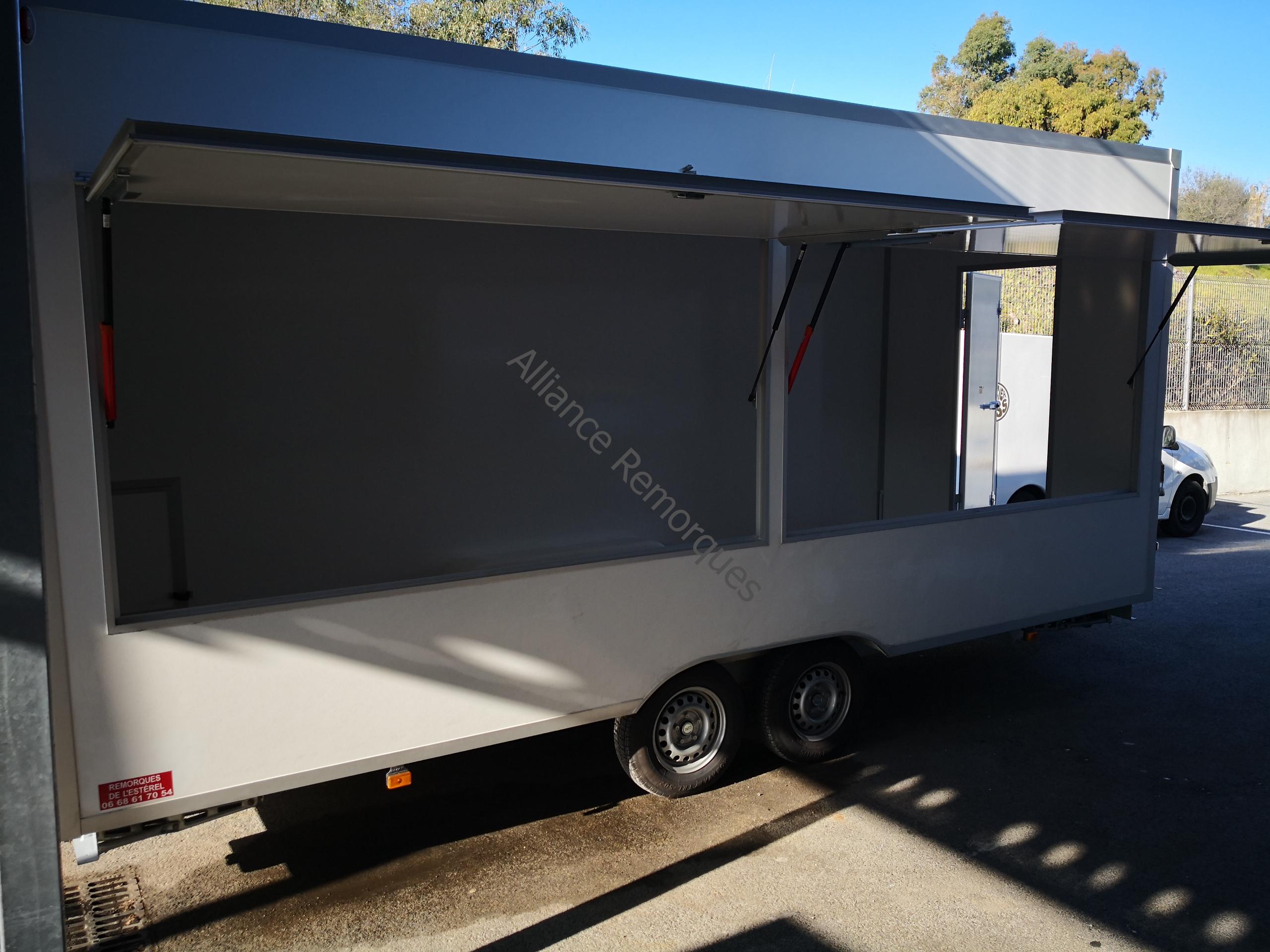 🏪 Remorques Magasin Niewiadów – Image 3