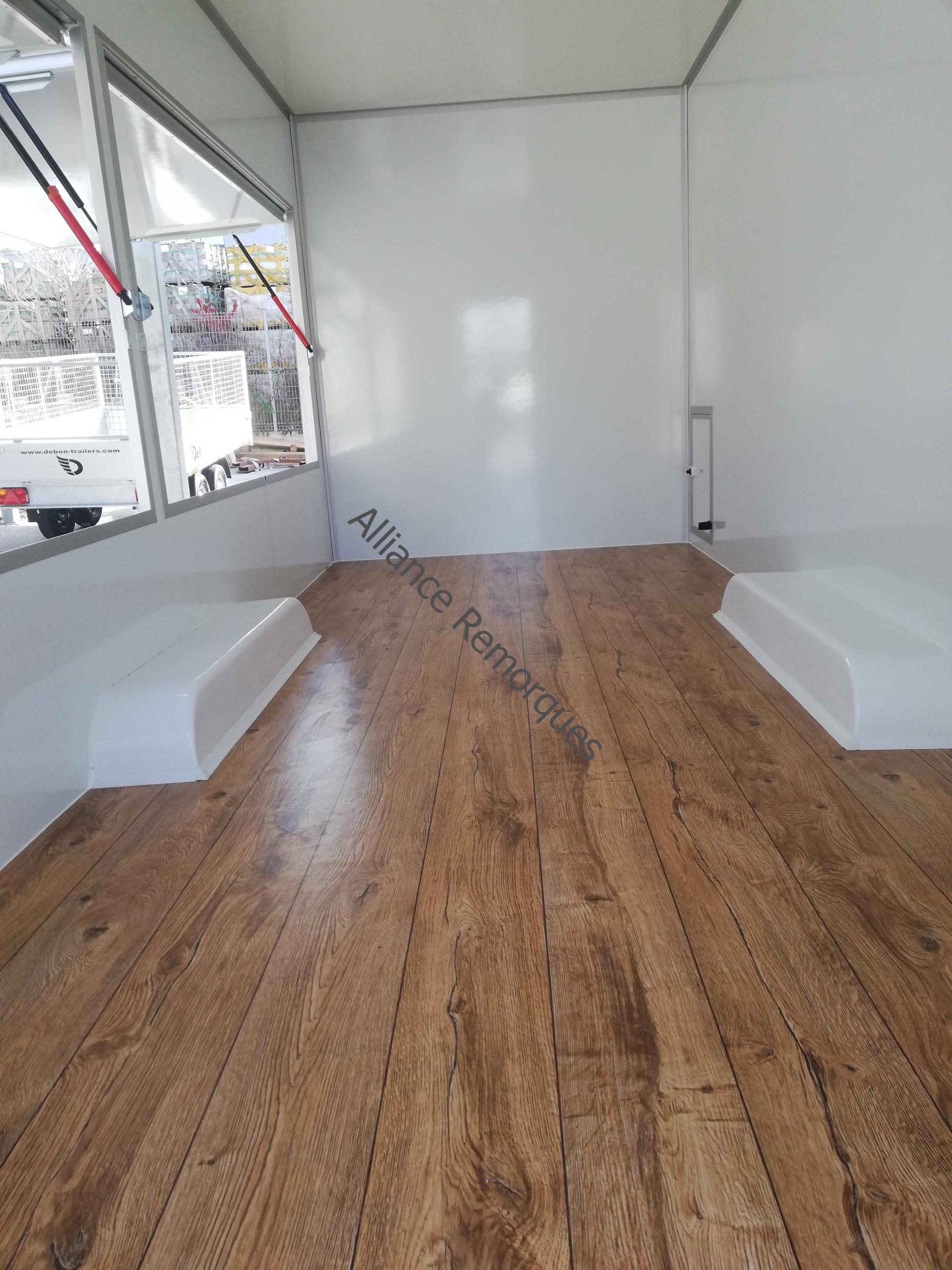 🏪 Remorques Magasin Niewiadów – Image 5