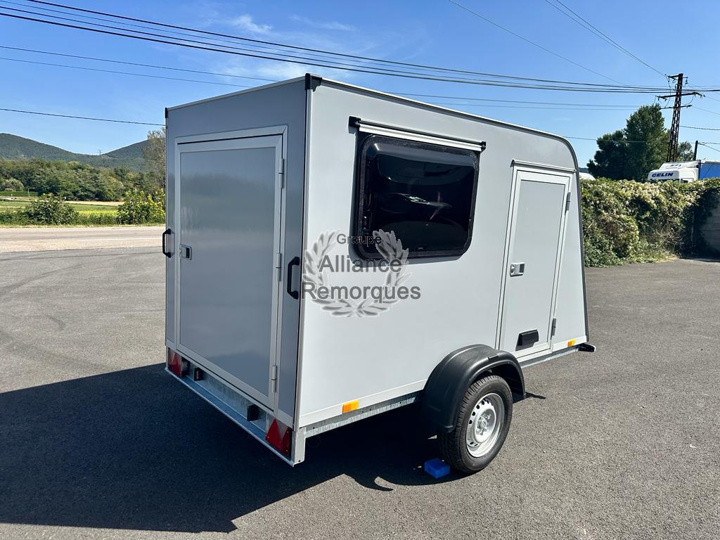 MINI-CARAVANE XENON