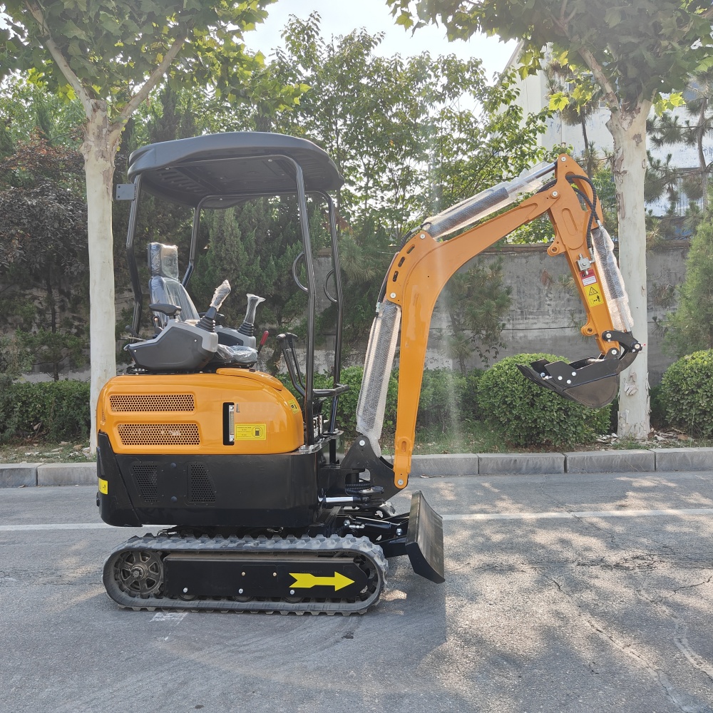 Mini-pelle HIGHTOP HT20 2 tonnes – Kubota D902 Euro V – Bras orientable – Image 6